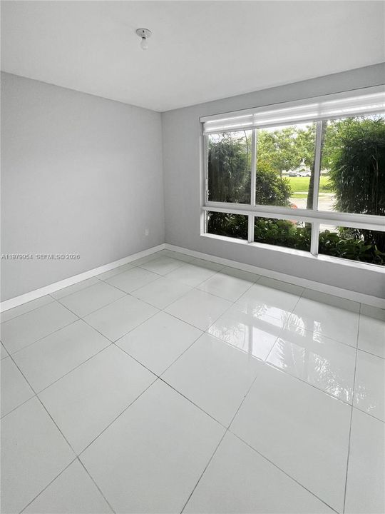 Active With Contract: $5,500 (4 beds, 3 baths, 2655 Square Feet)