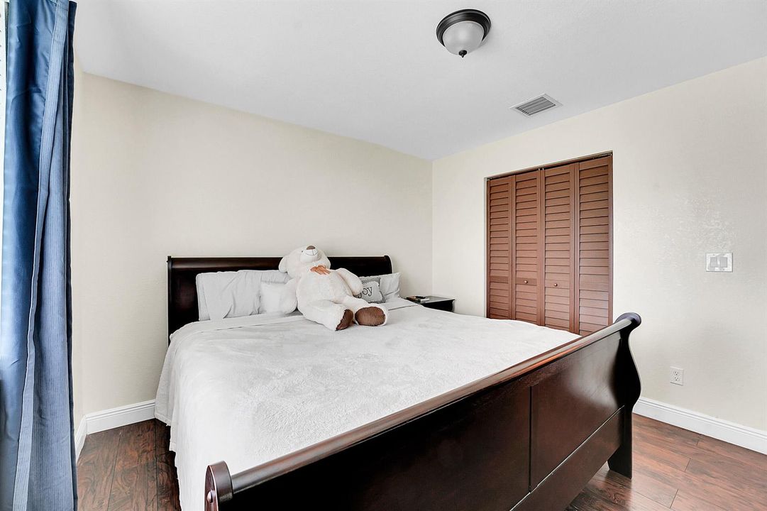 Unit 1 bedroom 3b