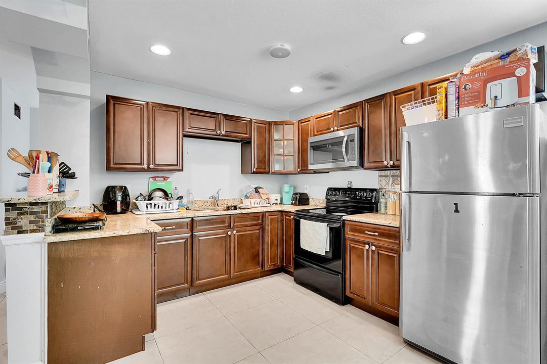 Unit2Kitchen1
