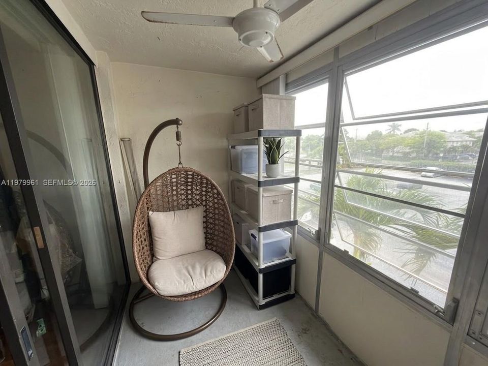 Screened balcony
