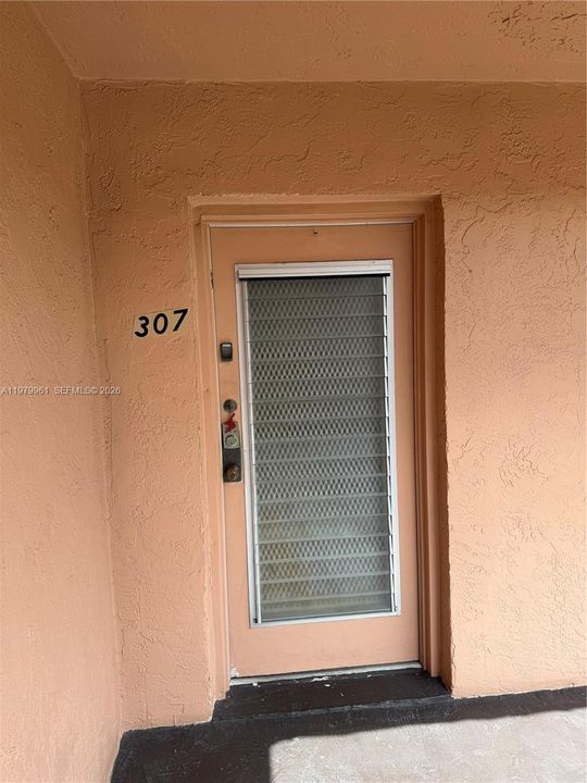 En Venta: $74,900 (1 camas, 1 baños, 644 Pies cuadrados)