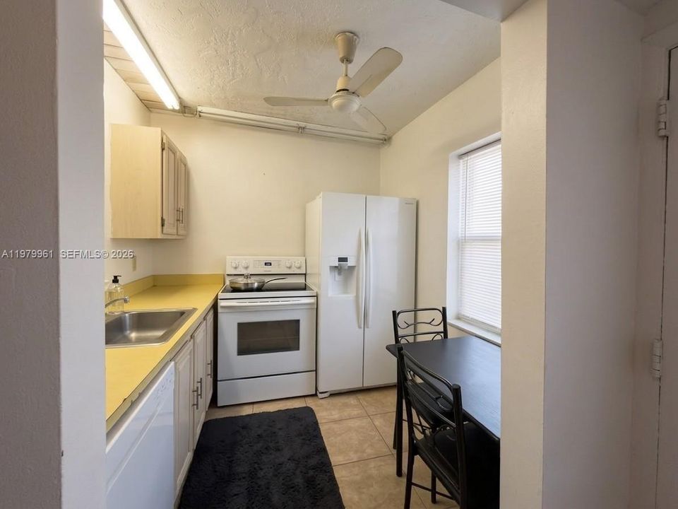 En Venta: $74,900 (1 camas, 1 baños, 644 Pies cuadrados)
