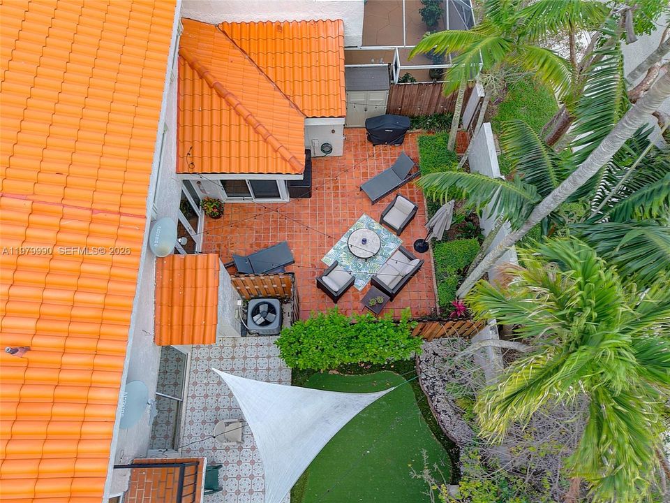 Activo con contrato: $495,000 (2 camas, 2 baños, 1216 Pies cuadrados)