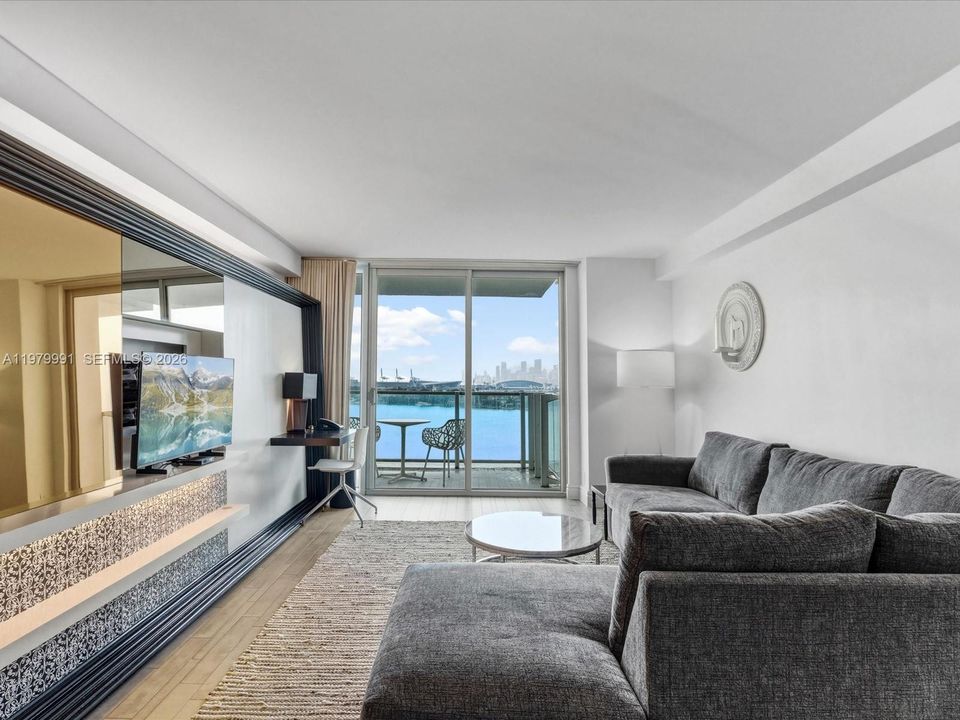 Vendido Recientemente: $400,000 (1 camas, 1 baños, 694 Pies cuadrados)