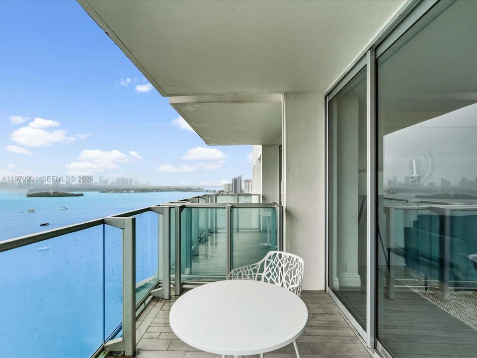 Vendido Recientemente: $400,000 (1 camas, 1 baños, 694 Pies cuadrados)