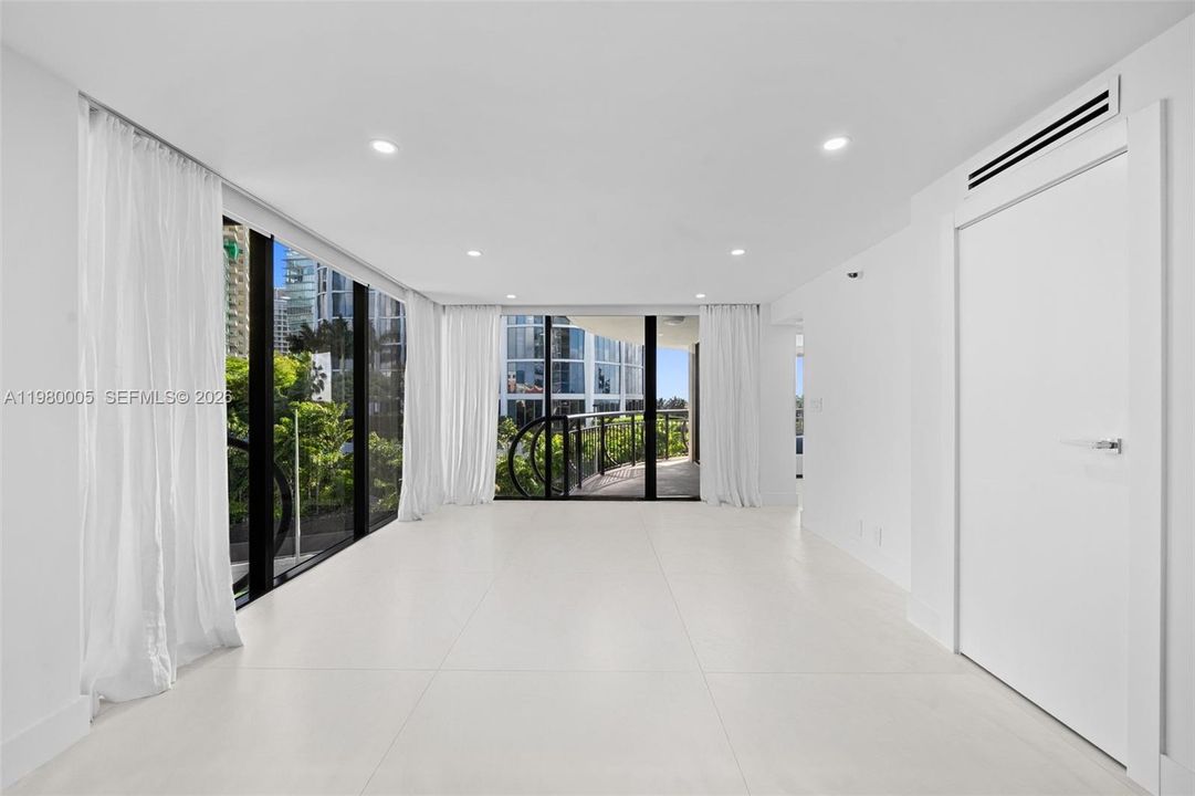 For Sale: $1,995,000 (3 beds, 3 baths, 1682 Square Feet)