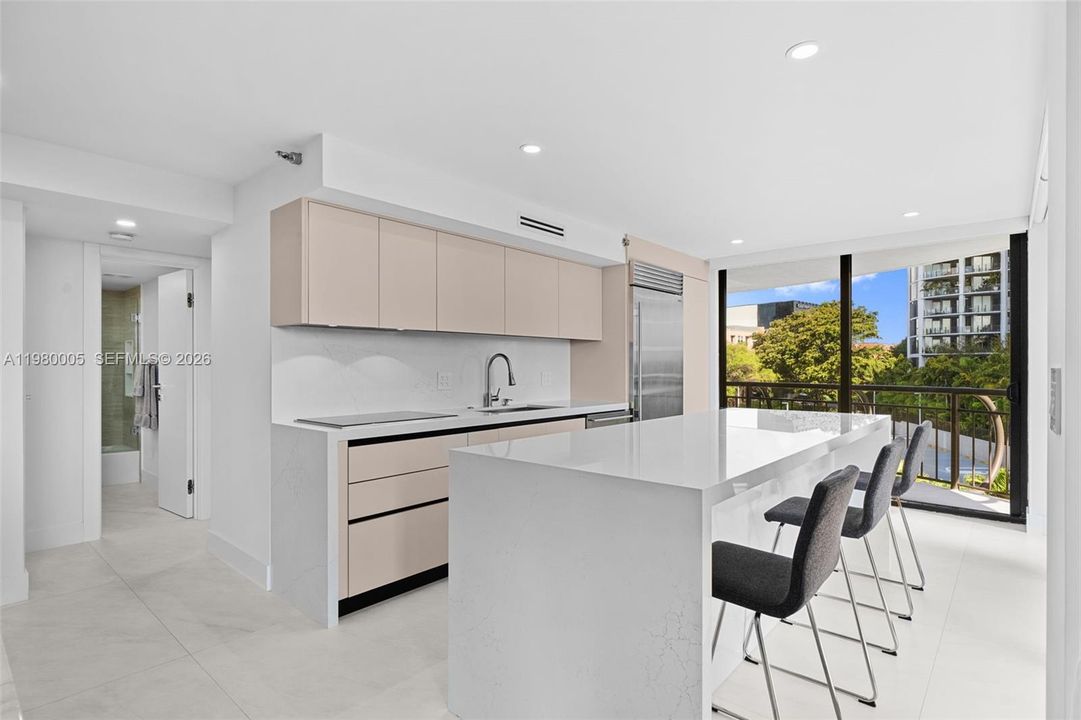 For Sale: $1,995,000 (3 beds, 3 baths, 1682 Square Feet)