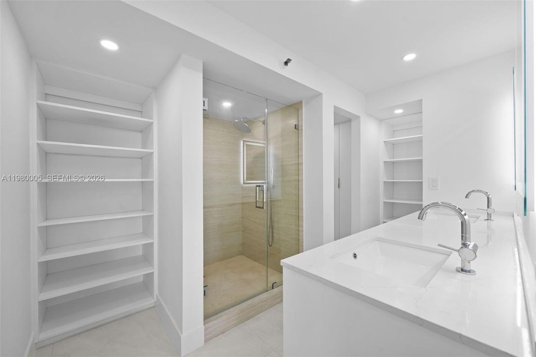 For Sale: $1,995,000 (3 beds, 3 baths, 1682 Square Feet)