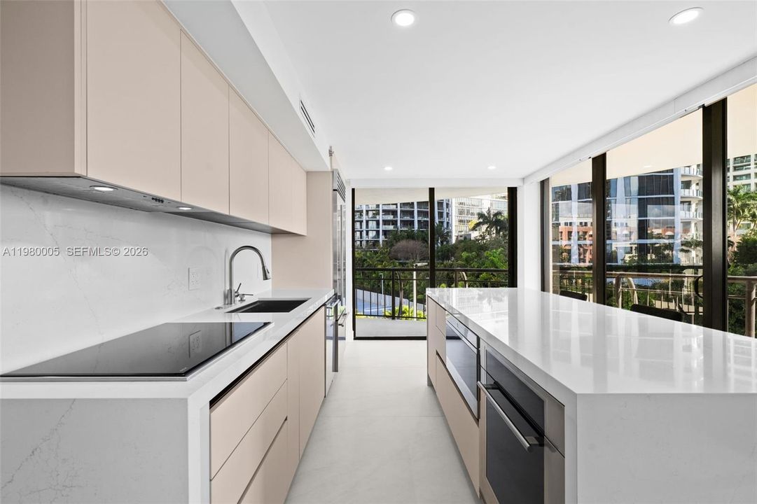 For Sale: $1,995,000 (3 beds, 3 baths, 1682 Square Feet)