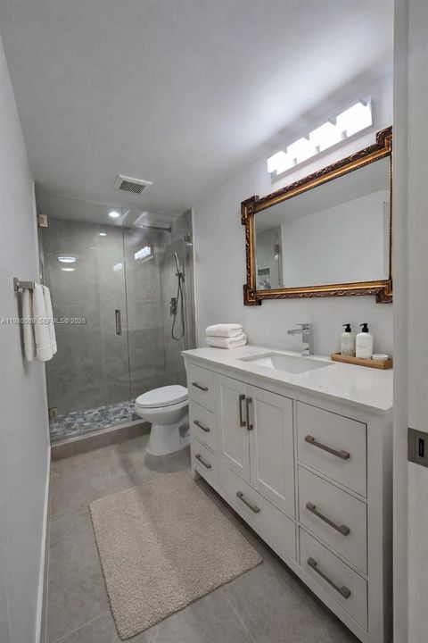 En Venta: $250,000 (2 camas, 2 baños, 1156 Pies cuadrados)