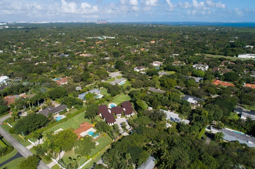 Recently Rented: $35,000 (6 beds, 7 baths, 5968 Square Feet)