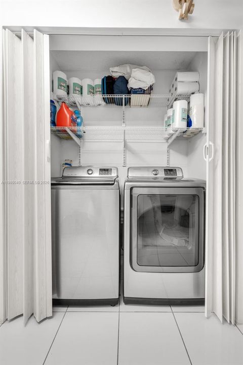 Vendido Recientemente: $230,000 (1 camas, 1 baños, 777 Pies cuadrados)