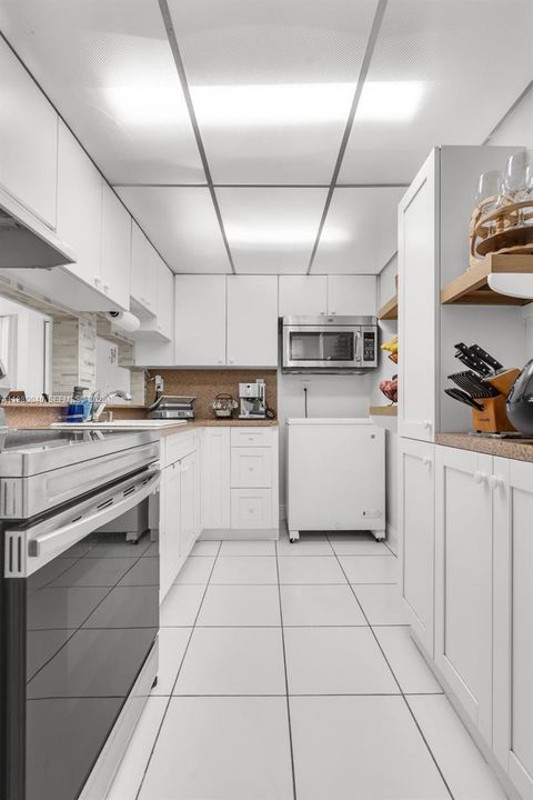 Vendido Recientemente: $230,000 (1 camas, 1 baños, 777 Pies cuadrados)