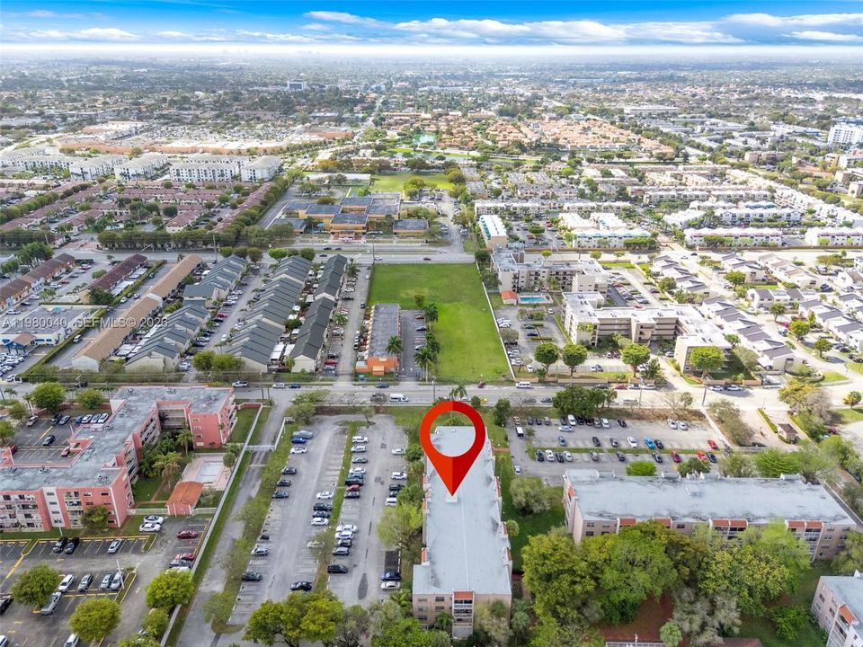 Vendido Recientemente: $230,000 (1 camas, 1 baños, 777 Pies cuadrados)