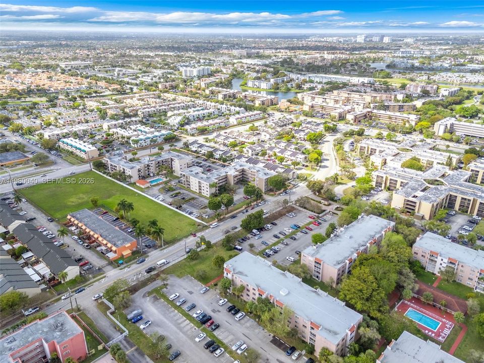 Vendido Recientemente: $230,000 (1 camas, 1 baños, 777 Pies cuadrados)