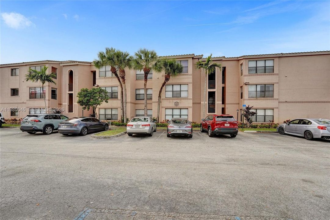En Venta: $220,000 (2 camas, 2 baños, 1100 Pies cuadrados)
