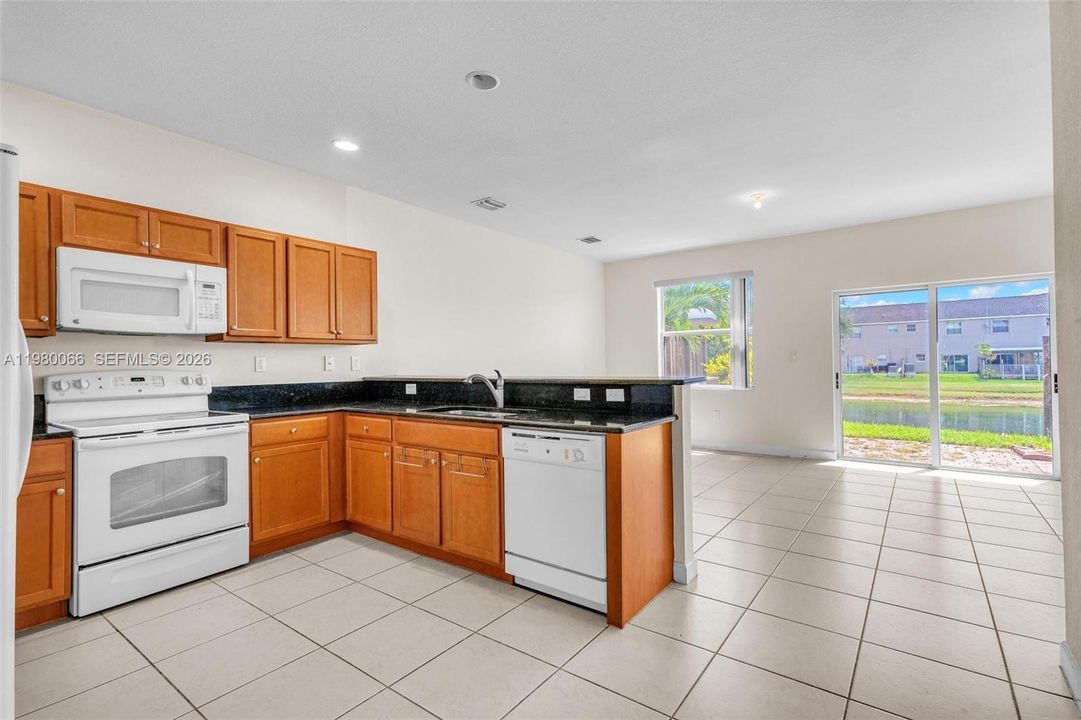 For Sale: $389,777 (2 beds, 2 baths, 1458 Square Feet)