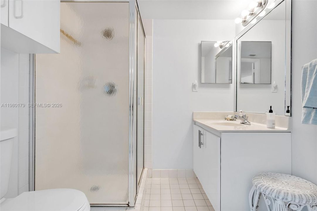 For Sale: $439,000 (2 beds, 2 baths, 1330 Square Feet)