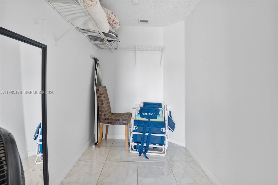 For Sale: $439,000 (2 beds, 2 baths, 1330 Square Feet)