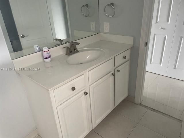 На продажу: $189,900 (3 спален, 1 ванн, 1293 Квадратных фут)