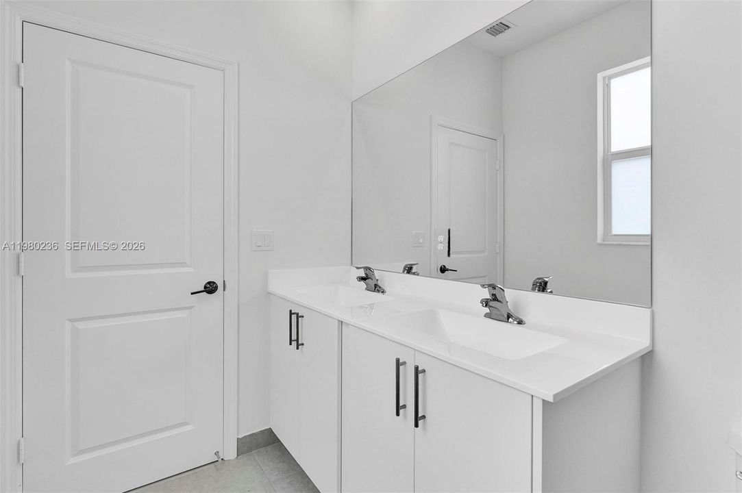 На продажу: $559,000 (3 спален, 2 ванн, 1508 Квадратных фут)