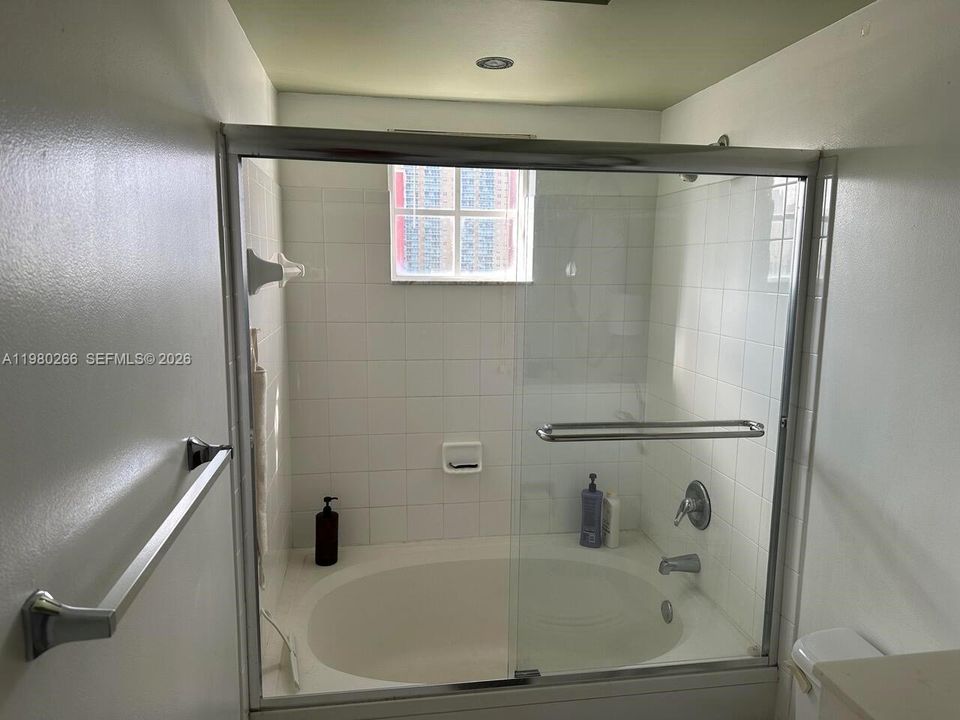 For Sale: $599,900 (3 beds, 2 baths, 1264 Square Feet)