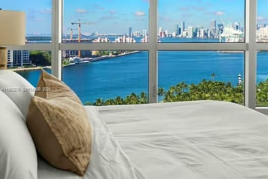 Active With Contract: $19,500 (2 beds, 2 baths, 1591 Square Feet)