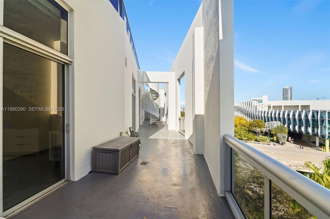 2-story terrace