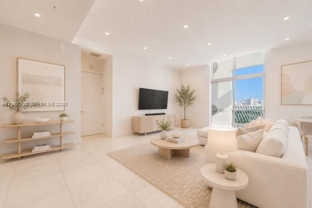 Virtual Staging