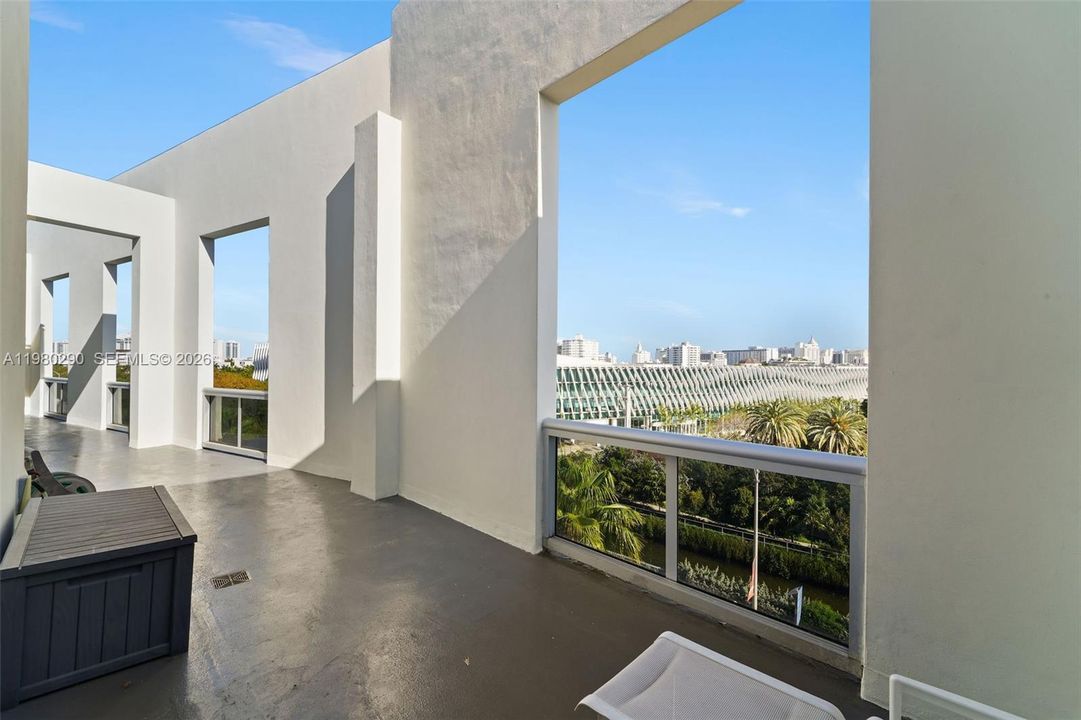 2-story terrace