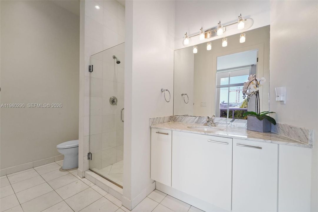 For Sale: $1,990,000 (2 beds, 2 baths, 1809 Square Feet)