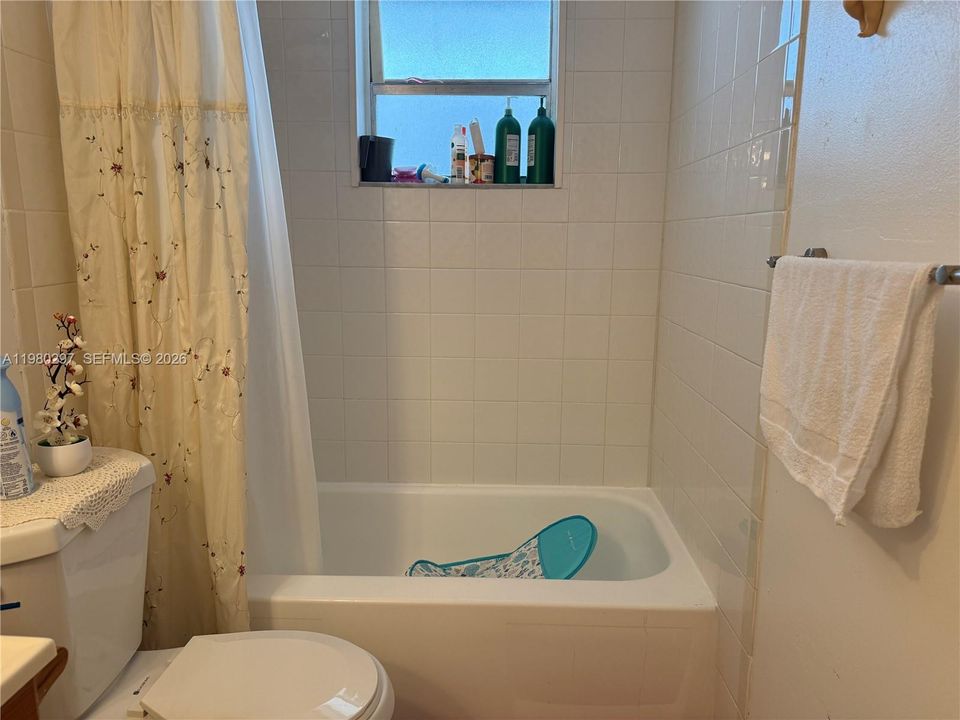 En Venta: $164,900 (2 camas, 2 baños, 1000 Pies cuadrados)