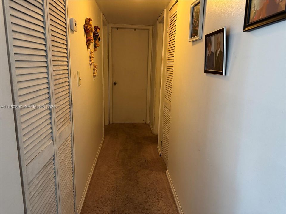 En Venta: $164,900 (2 camas, 2 baños, 1000 Pies cuadrados)