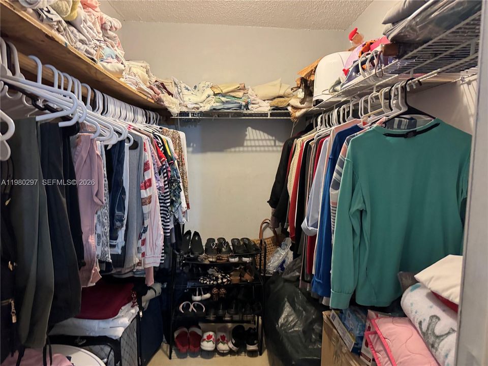 En Venta: $164,900 (2 camas, 2 baños, 1000 Pies cuadrados)