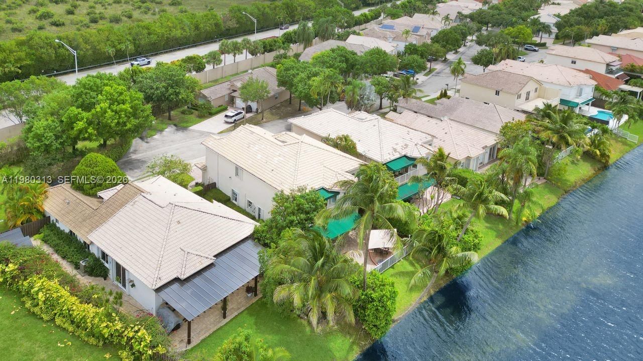 Activo con contrato: $1,575,000 (5 camas, 3 baños, 3052 Pies cuadrados)