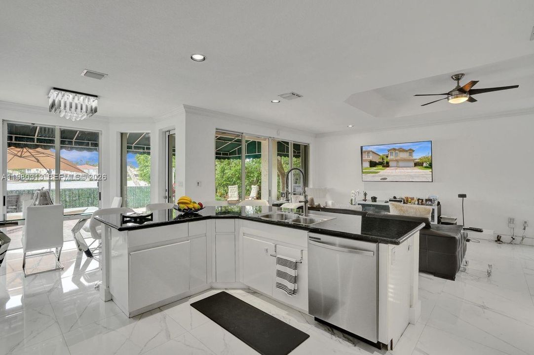 Activo con contrato: $1,575,000 (5 camas, 3 baños, 3052 Pies cuadrados)