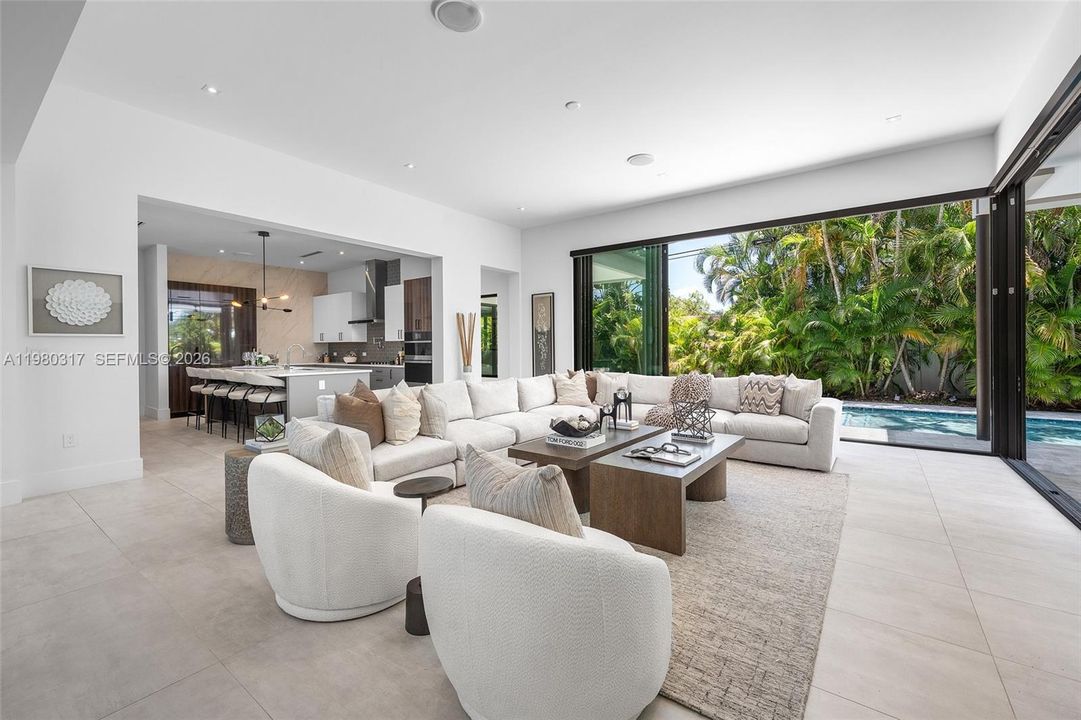 For Sale: $3,990,000 (5 beds, 5 baths, 4325 Square Feet)