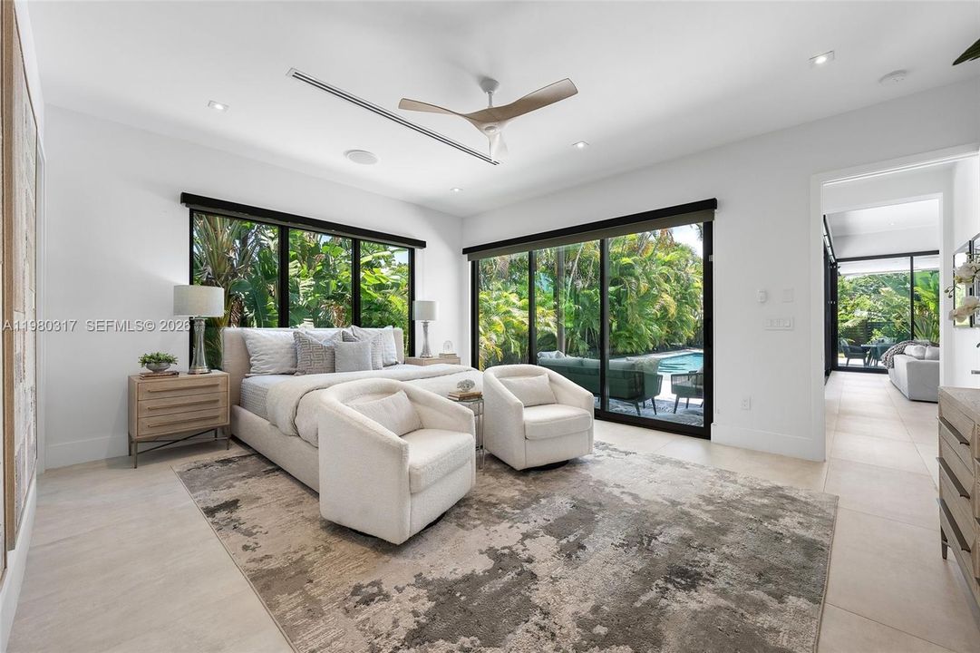 For Sale: $3,990,000 (5 beds, 5 baths, 4325 Square Feet)