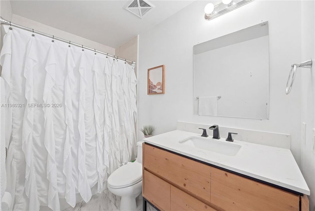En Venta: $430,000 (1 camas, 1 baños, 721 Pies cuadrados)