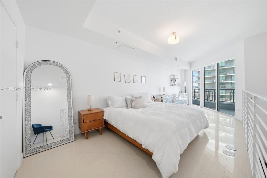 En Venta: $430,000 (1 camas, 1 baños, 721 Pies cuadrados)