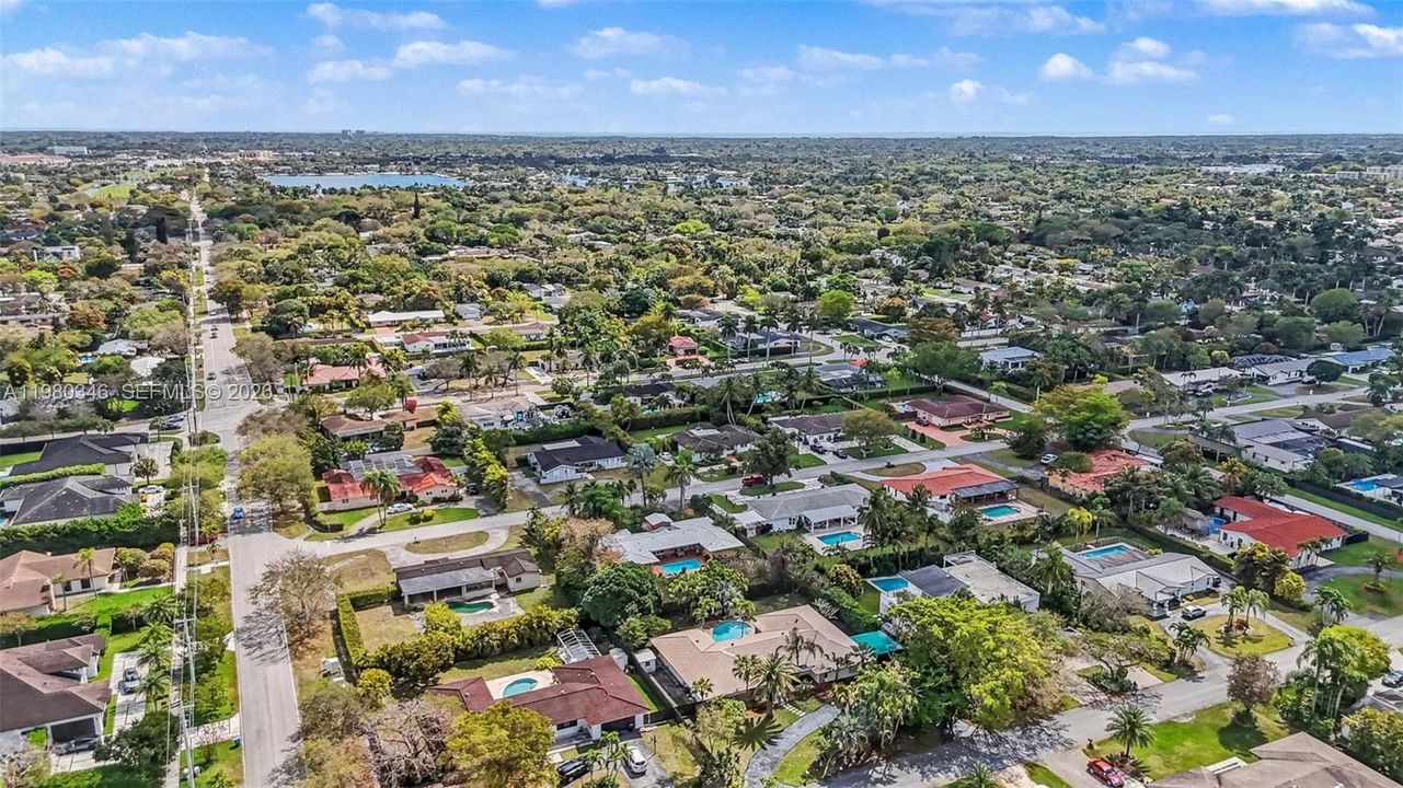 Недавно продано: $1,195,000 (4 спален, 3 ванн, 2730 Квадратных фут)