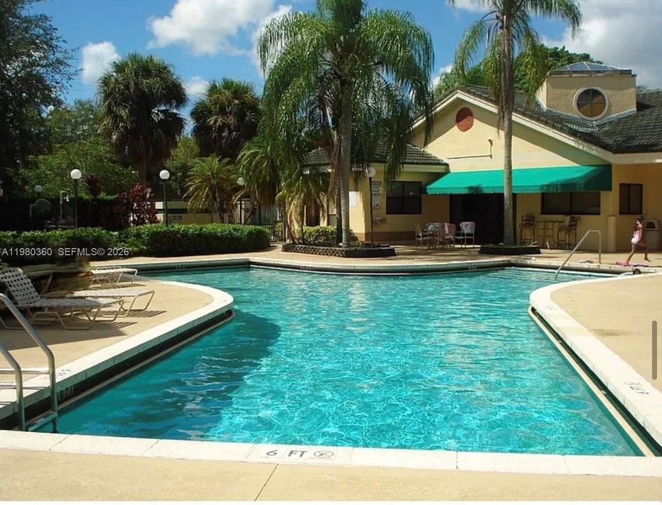 Под контрактом: $1,850 (2 спален, 2 ванн, 1024 Квадратных фут)