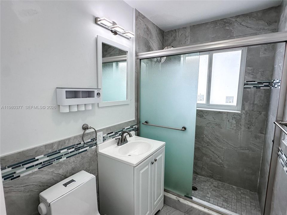 For Sale: $637,000 (3 beds, 2 baths, 1424 Square Feet)