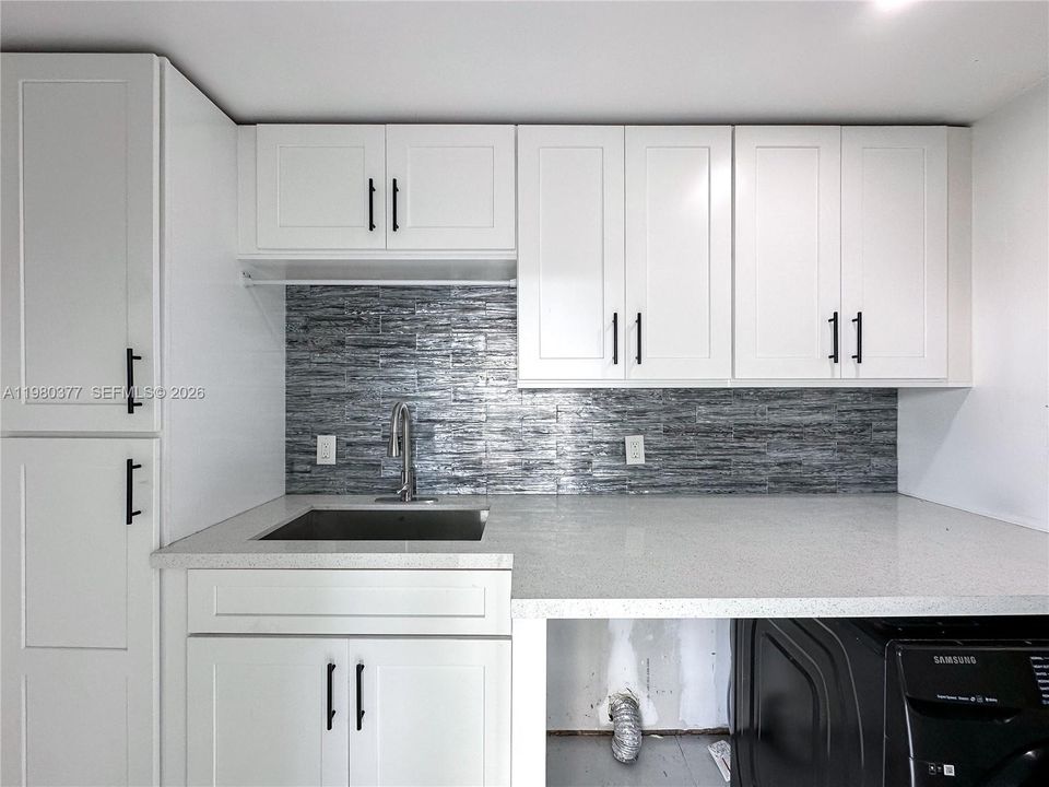 For Sale: $637,000 (3 beds, 2 baths, 1424 Square Feet)