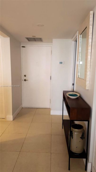 En Venta: $479,000 (1 camas, 1 baños, 1064 Pies cuadrados)