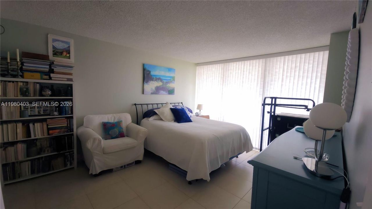 En Venta: $479,000 (1 camas, 1 baños, 1064 Pies cuadrados)
