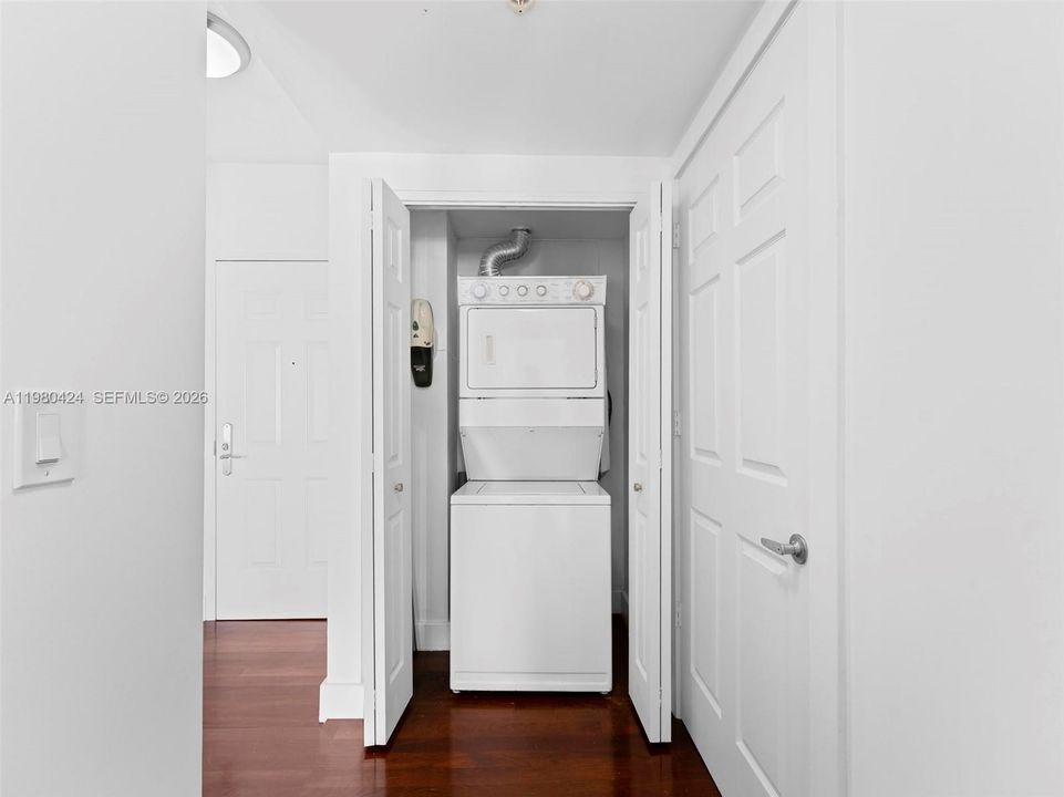 En Venta: $535,000 (2 camas, 2 baños, 1048 Pies cuadrados)