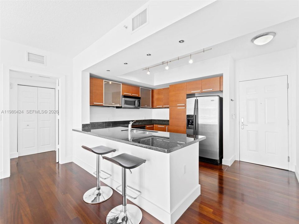 En Venta: $535,000 (2 camas, 2 baños, 1048 Pies cuadrados)