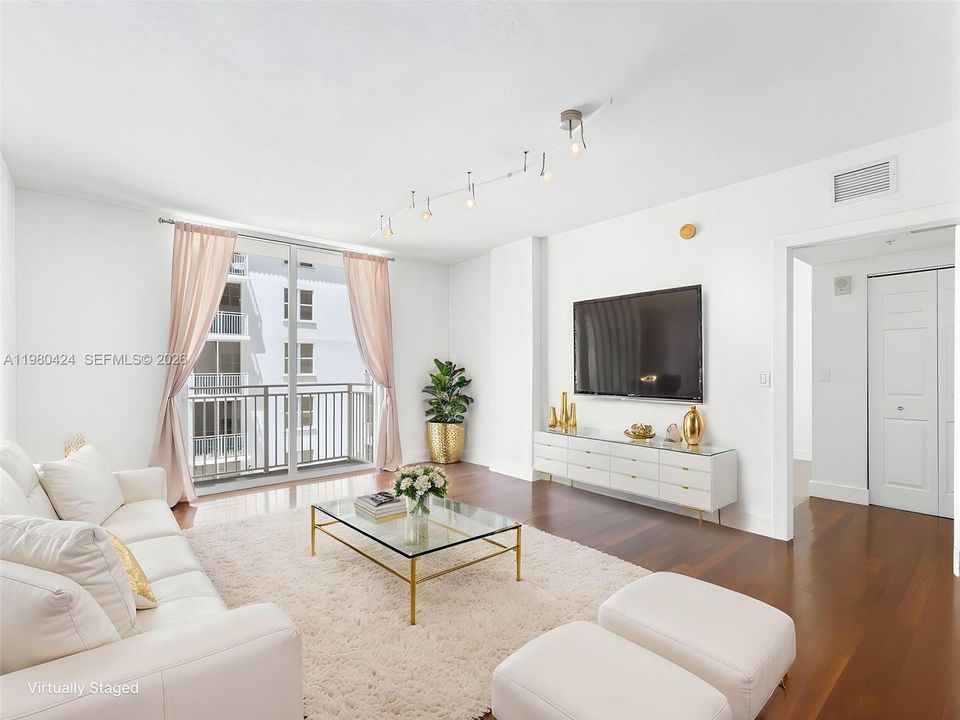 En Venta: $535,000 (2 camas, 2 baños, 1048 Pies cuadrados)