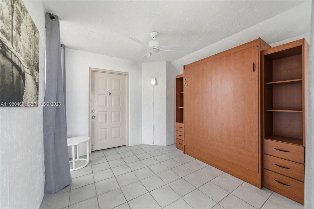 На продажу: $675,000 (2 спален, 2 ванн, 2054 Квадратных фут)